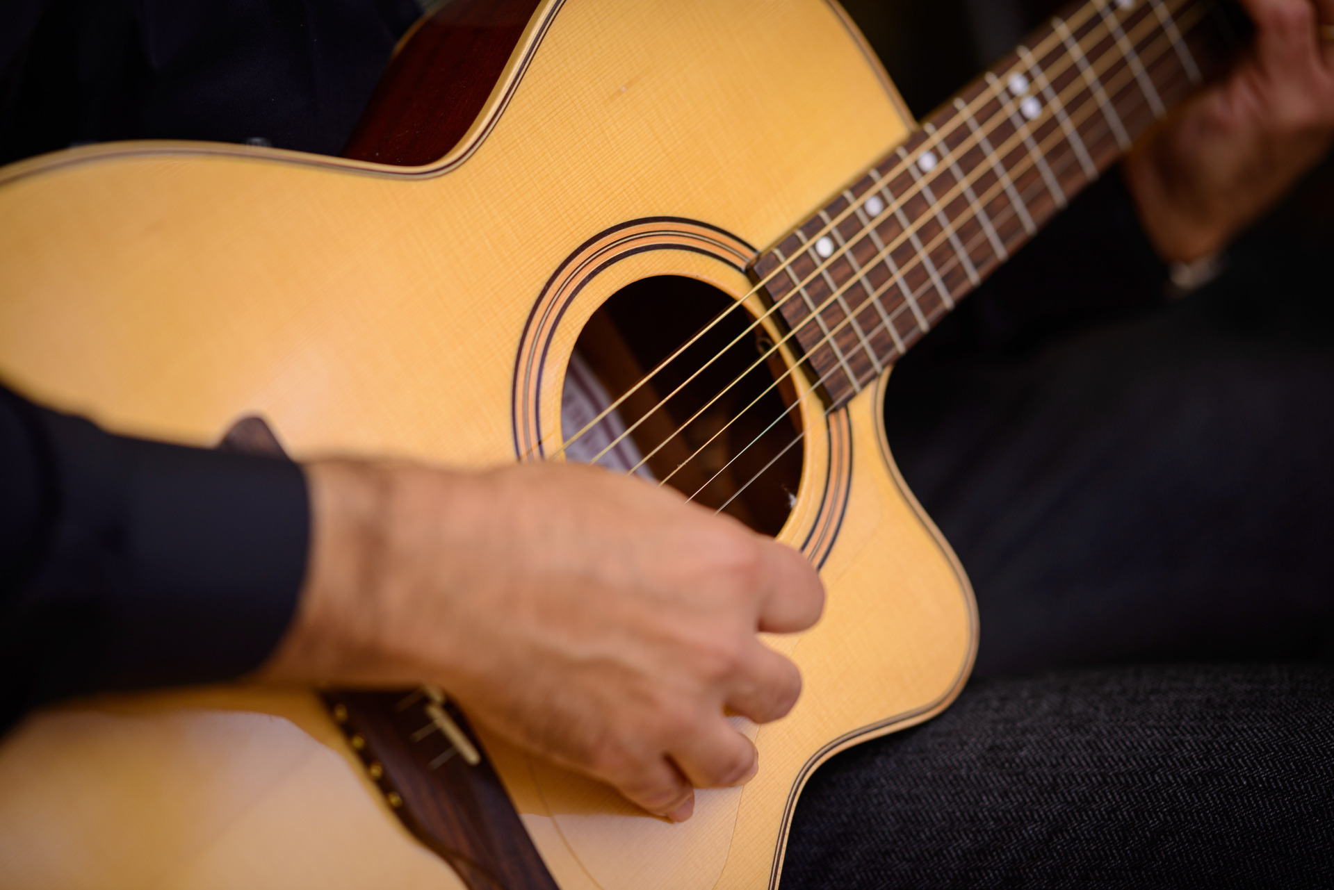 Top 3 des Meilleures Cordes de Guitare Classique [GUIDE]